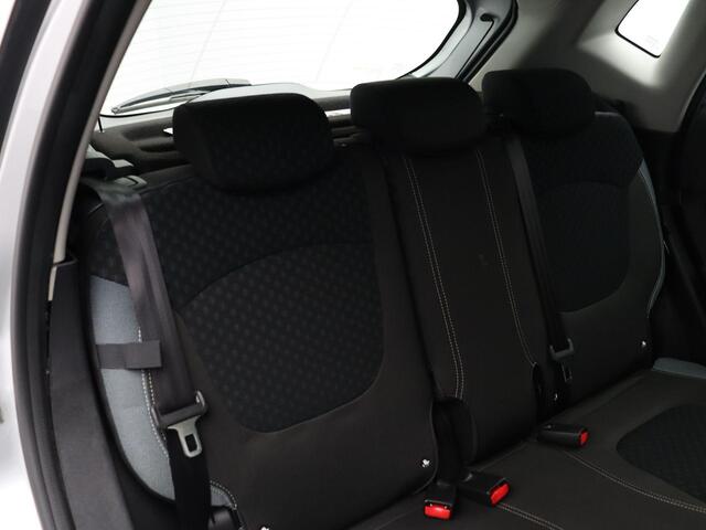 Renault CAPTUR TCe 90pk Intens | Trekhaak | Climate control | Navigatie | Cruise Control | Parkeersensoren |