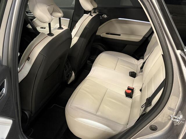 Renault CAPTUR 1.6 E-Tech Plug-in Hybrid 160 Initiale Paris | 360 Camera | Panoramadak