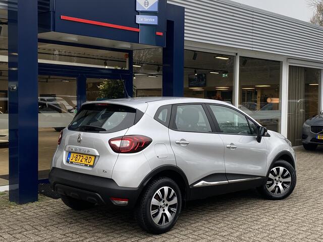 Renault CAPTUR 0.9 TCe Zen / Dealer-Onderhouden / 78.000 KM / Cruise-Control / Stoelverwarming / Keyless / DAB Radio-Bluetooth / Navi / Airco / 16'' LMV / All-Season / ENZ.
