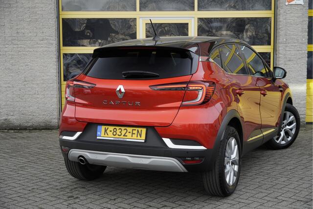 Renault CAPTUR 1.0 TCe 101PK! Intens BJ2020 Lmv 17" | Led | Pdc | Navi | App-Connect | Climate control | Cruise control | Extra getint glas