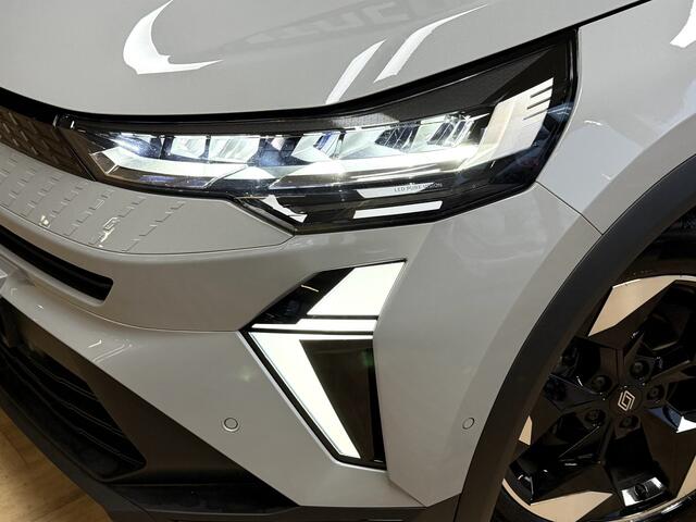 Renault CAPTUR 1.3 TCe 160 EDC techno | Groot Navi | 18" | ACC | Stoel & Stuurverwarming | Camera | Nieuwstaat