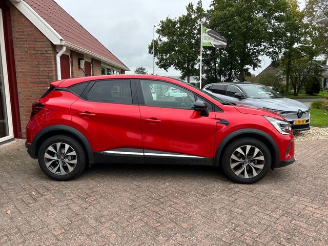 Renault CAPTUR 1.0 TCe INTENS AIRCO/ECC/PDC/RADIO/NAVIGATIE/4 S. BANDEN