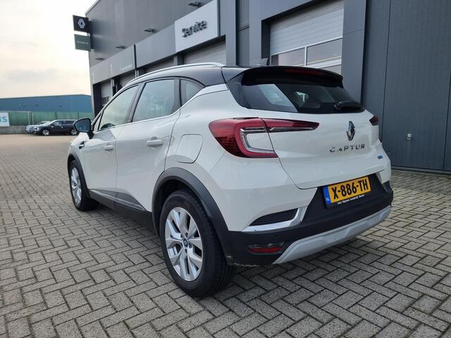 Renault CAPTUR 1.6 E-Tech Plug-in Hybrid 160 Intens | Stoelverwarming | BOSE Audio | Achteruitrijcamera |