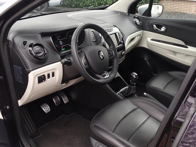 Renault CAPTUR 1.2 TCe Initiale Paris|Trekhaak|Leer| NAV |Luxe|Camera LED| Twotone