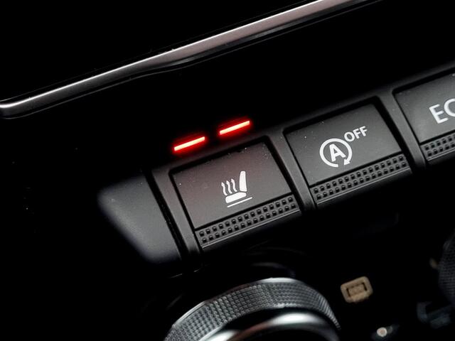 Renault CAPTUR 1.3 140PK Intens Automaat / Trekhaak (1500KG) / Achteruitrijcamera / Stoelverwarming / Dealer Onderhouden / All Season Banden / Navigatie / Apple Carplay & Android Auto / Climate Control / Cruise Control /