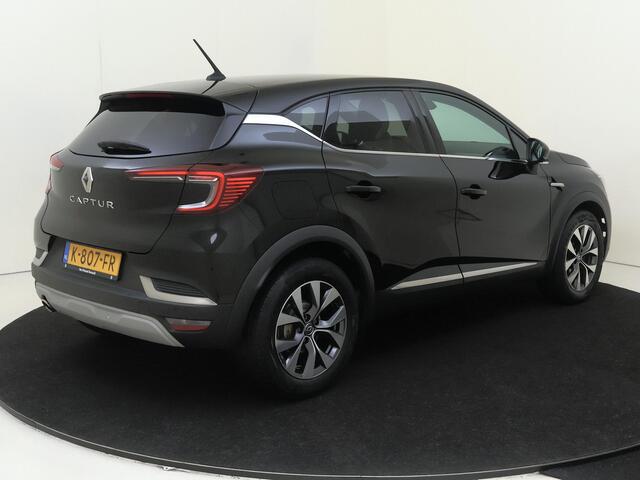 Renault CAPTUR 1.0 TCe 100 Intens | Pack Easy Link | Apple Carplay/Android | cruise control | electronic climate control | lederen/stof bekleding | LED koplampen | lichtmetalen velgen 17" |