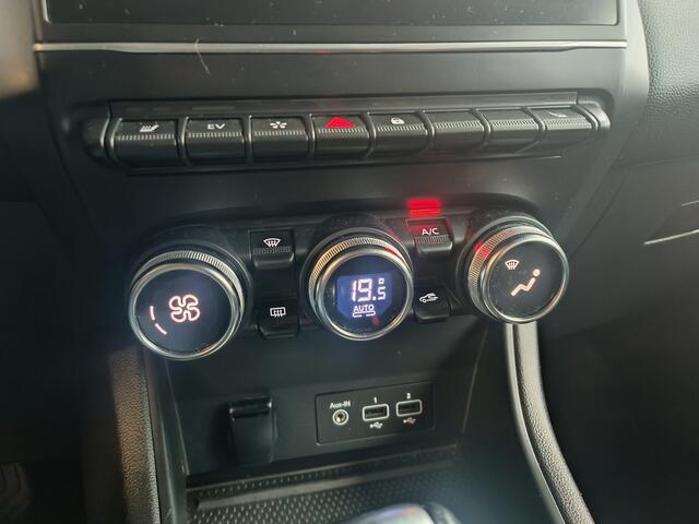 Renault CAPTUR 1.6 E-Tech Plug-in Hybrid 160 Intens uit 2022 Rijklaar + 12 maanden Bovag-garantie Henk Jongen Auto's in Helmond, al 50 jaar service zoals 't hoort!