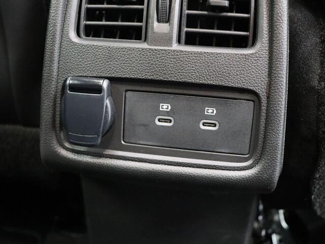 Renault CAPTUR 145pk E-Tech full hybrid Esprit Alpine | Panorama dak | Elektrische bestuurdersstoel | Stuur/Stoel/Voorruitverwarming | Harman Kardon Audio |