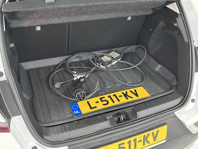 Renault CAPTUR 1.6 E-Tech Plug-in Hybrid 160 Intens TREKHAAK | NAVIGATIE | ACHTERUITRIJCAMERA | PARKEERSENSOREN