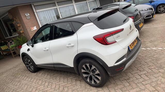 Renault CAPTUR 1.6 E-Tech full hybrid 145 techno STUURVERWARMING