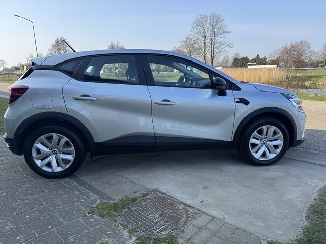Renault CAPTUR 1.6 E-Tech Hybrid 145 Equilibre / Climate Control / Apple Carplay / Android Auto / Pakreersensoren achter