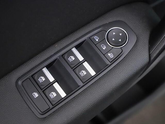 Renault CAPTUR 1.0 TCe 100 Intens Pano/Nav/Camera/Led/Cruise/ Carplay/Ecc/Keyless/