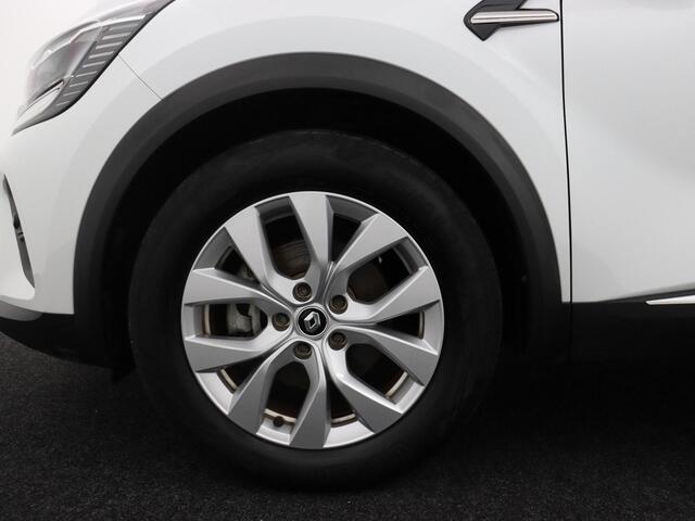 Renault CAPTUR 1.6 E-Tech Hybrid 145 Intens / 1E EIGENAAR / NAVIGATIE / CLIMATE CONTROL / LICHTMETAAL /