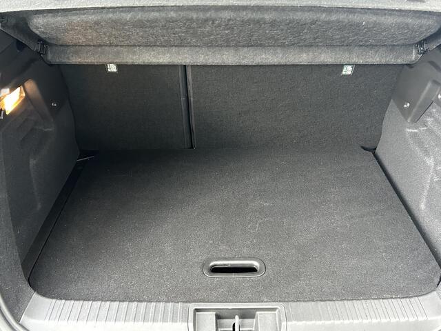 Renault CAPTUR 1.6 E-Tech full hybrid 145 techno (Hoge Instap) | Camera | Navigatie | Harman & Kardon |