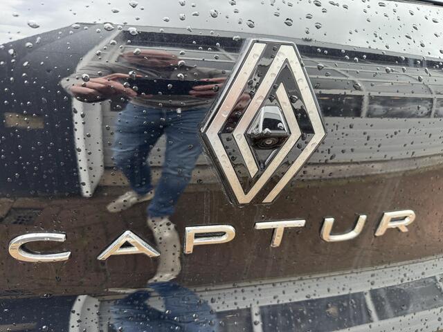 Renault CAPTUR 1.8 E-Tech 160 Techno+Pack Winter!!