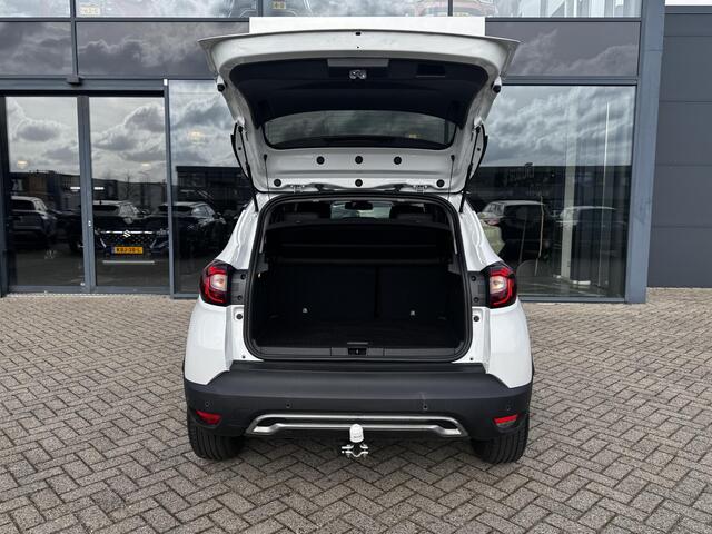 Renault CAPTUR 1.2 TCe Initiale Paris Automaat | Trekhaak | Lederen bekleding | Stoelverwarming |