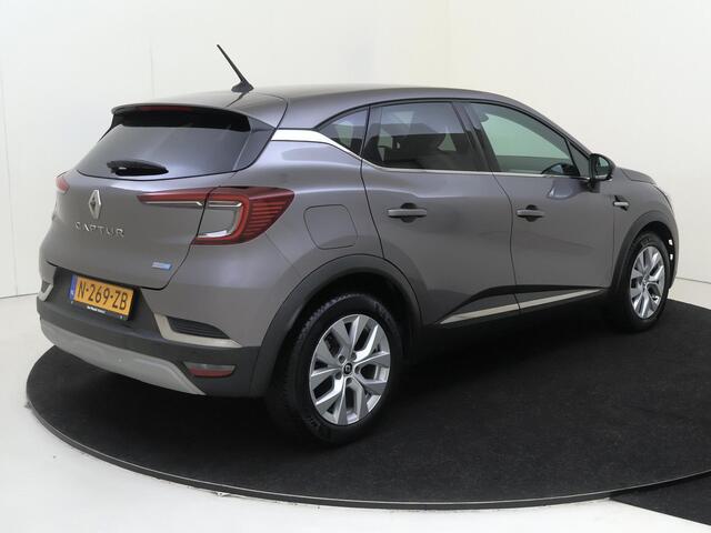 Renault CAPTUR 1.6 E-Tech Hybrid 145 Intens | Pack Easy Link | Pack parking | Apple Carplay/Android | cruise control | electronic climate control | lederen/stof bekleding | LED koplampen | lichtmetalen velgen 17" |