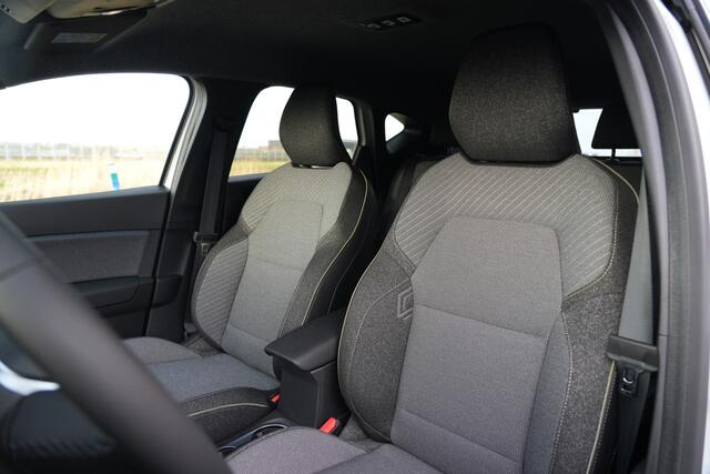 Renault CAPTUR 1.8 E-Tech full hybrid 160 techno 160pk Navigatie/Camera/AdaptieveCruiseControl