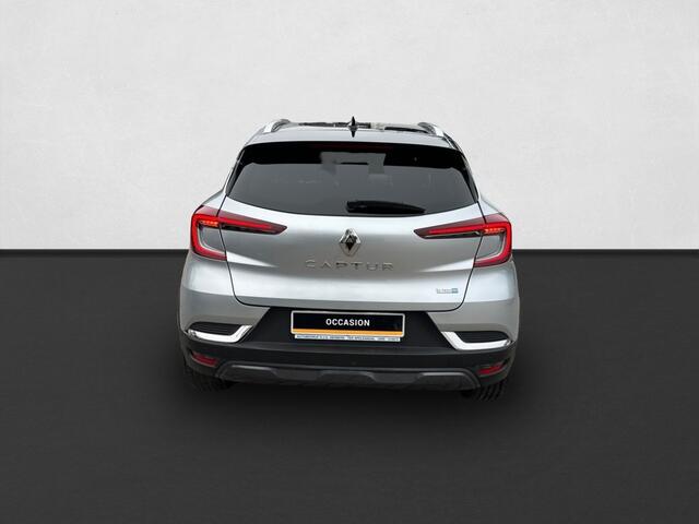 Renault CAPTUR 1.6 E-Tech Plug-in Hybrid 160 Intens 360 CAMERA / NAVI / STOEL&STUURVERW / VOL-LEDER