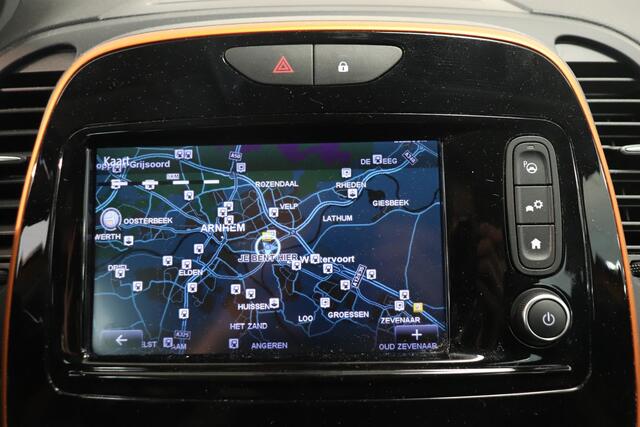 Renault CAPTUR 1.2 TCe Intens | Camera | Trekhaak | Climate control | LED koplampen |