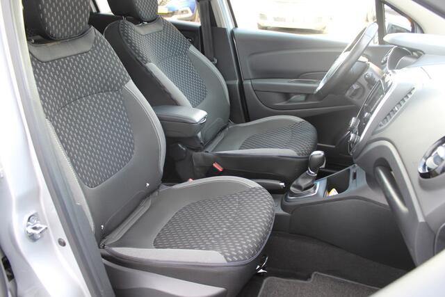 Renault CAPTUR 1.3 TCe 150 PK Intens | Automaat | Panoramisch dak | Trekhaak | Camera achter |