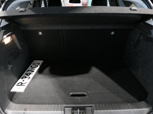 Renault CAPTUR 1.6 E-Tech Hybrid 145 Intens - Trekhaak - 18" LMV - Allseasons - Groot scherm - Rondom camera