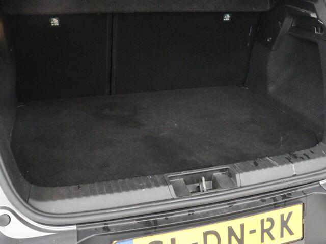 Renault CAPTUR 1.6 E-Tech Plug-in Hybrid 160 Intens | Carplay | Half leder | Navigatie | Full LED | Parkeerhulp | Keyless | Climate control | Bluetooth | Cruise control | PHEV | Plug In