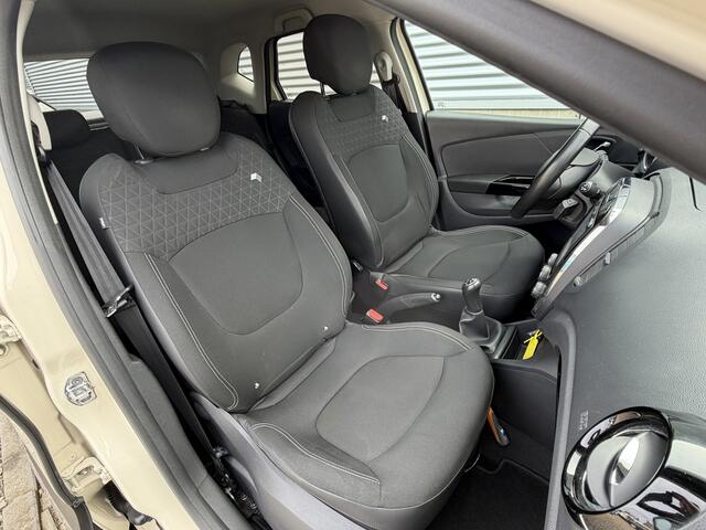 Renault CAPTUR 90 PK TCe Limited [ fm navi,cruise,airco,lmv,trekhaak ]