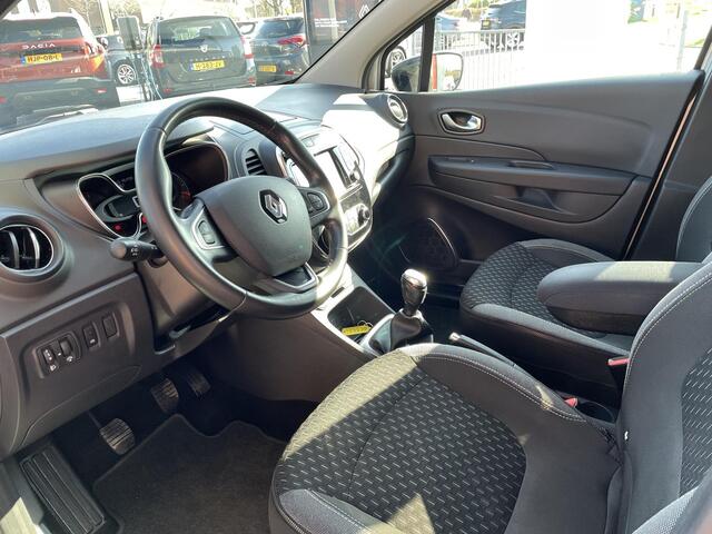 Renault CAPTUR 0.9 TCe Intens / DODEHOEKSENSOREN / ACHTERUITRIJCAMERA / CRUISE CONTROL / AIRCO