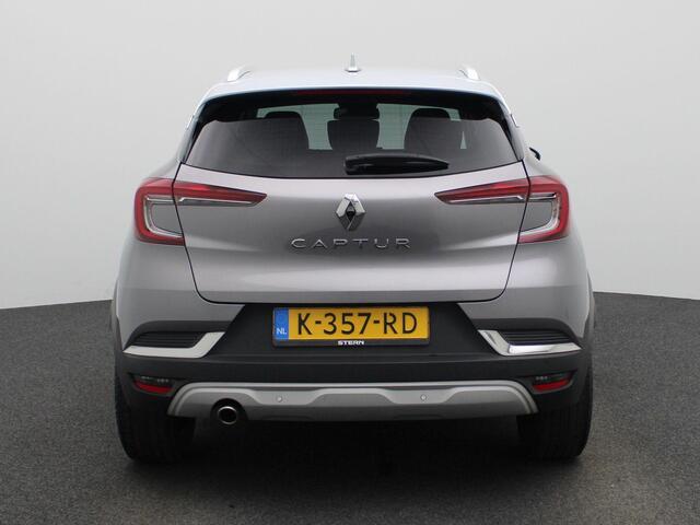 Renault CAPTUR 1.3 TCe 140 Intens | Climate Control / ECC, Licht metalen velgen 18 inch | Trekhaak | Cruise control | Navigatie | Half lederen bekleding zwart | Park Distance Control voor en achter, Achteruitrijcamera | Dakrailing |