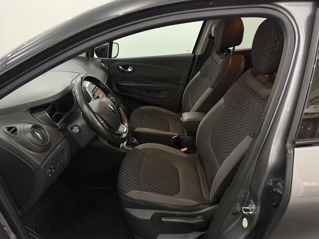 Renault CAPTUR 1.2 TCe Intens Camera, Clima, Keyless start, Cruise control, Bluetooth, Lichtmetalen, Trekhaak, Eco mode, A start stop