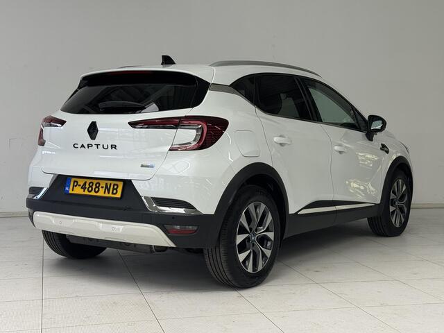 Renault CAPTUR 1.6 E-Tech Plug-in Hybrid 160 Intens | Navigatie | 360 Camera | Stoelverwarming |
