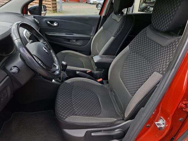 Renault CAPTUR 0.9 TCe Intens, camera, cruise, carplay