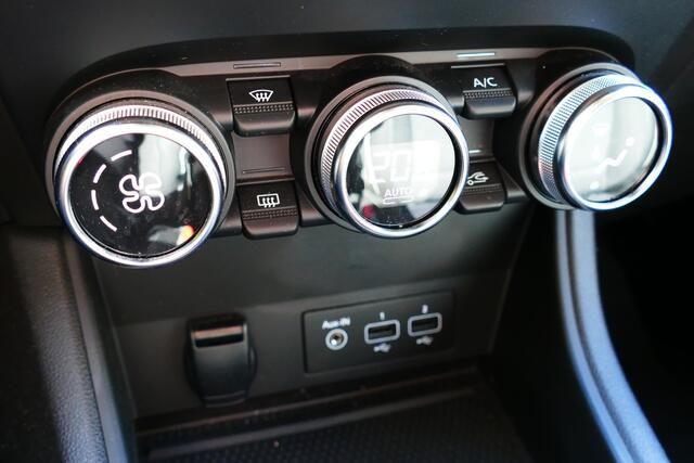 Renault CAPTUR 1.0 TCe 90 techno. Bi-Tone, Camera, Navi, Clima, Cruise, 17"LMV