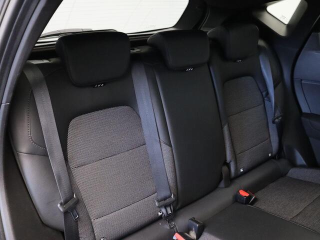 Renault CAPTUR E-Tech Hybrid 145pk Rive Gauche | Achteruitrijcamera | Climate Control | Cruise Control Adaptief | Navigatie | Stuurwielverwarming | Automaat |