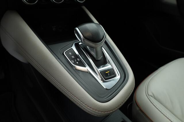 Renault CAPTUR 1.6 E-Tech Plug-in Hybrid 160 Initiale Paris | SOH 89.1% | Cruise Contr. | Bose Audio | Trekhaak | Camera | Stoelverw. | Leder | Keyless R