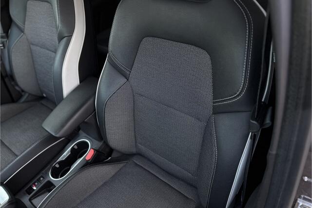 Renault CAPTUR 1.3 TCe 140 Intens | Camera | Keyless | Clima | NAVI