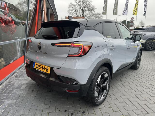 Renault CAPTUR 1.0 TCe 90 techno / Pack Navigation / Two Tone Kleur