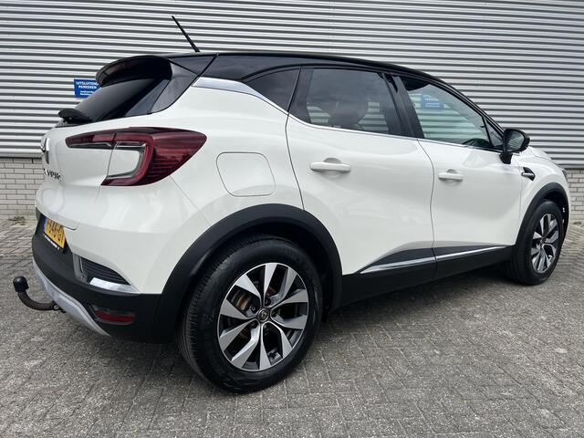 Renault CAPTUR 1.0 TCe 100 Intens | Trekhaak | 17" LM Velgen | Navigatie | Parkeersensoren Voor & Achter