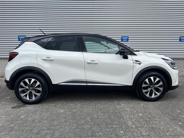 Renault CAPTUR 1.0 TCe 100 Intens | Trekhaak | 17" LM Velgen | Navigatie | Parkeersensoren Voor & Achter
