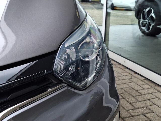 Renault CAPTUR 0.9 TCe Limited | Keyless start/Entry | Lichtmetalen velgen | Cruise Control | LED dagrijverlichting | Telefoonvoorbereiding |