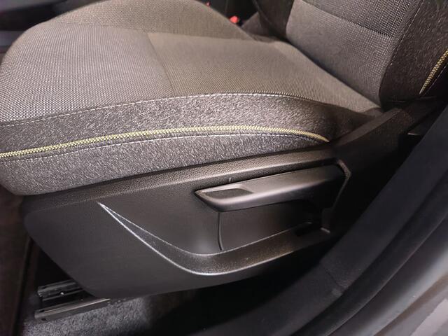 Renault CAPTUR 1.3 mild hybrid 160 techno AUTOMAAT uit 2025 Rijklaar + Fabrieksgarantie Henk Jongen Auto's in Helmond, al 50 jaar service zoals 't hoort!