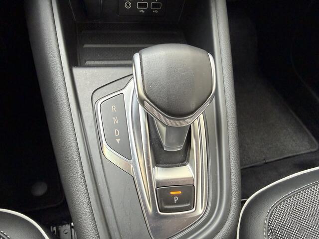 Renault CAPTUR 1.3 TCe 130 Intens Automaat Navigatie slechts 66200 km!