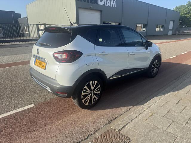 Renault CAPTUR 1.2 TCe Initiale Paris BOSE/Face-lift/LED/Clima/Stoelverwarming/Automaat/Nwe Ketting