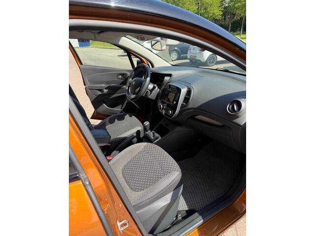 Renault CAPTUR 0.9 TCE INTENS/NL-AUTO/PANORAMA DAK/ACHTERUITRIJCAMERA/CRUISE/NAVI