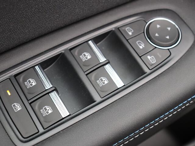 Renault CAPTUR E-Tech full hybrid 160pk esprit Alpine | Vijf jaar garantie | Panoramisch dak | Harman kardon | Stoelverwarming | Voorruitverwarming |