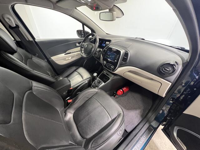 Renault CAPTUR 0.9 TCe Intens | Navigatie/Android/Apple Carplay | LM Velgen 17" | Panoramadak | Voorstoelen Verwarmd | Lederen Bekleding | Airco |