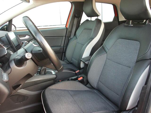 Renault CAPTUR 1.0 TCe 100 Intens, Trekhaak / Carplay + Android Auto / Camera + Sensoren / Climate Control / 17'' LMV