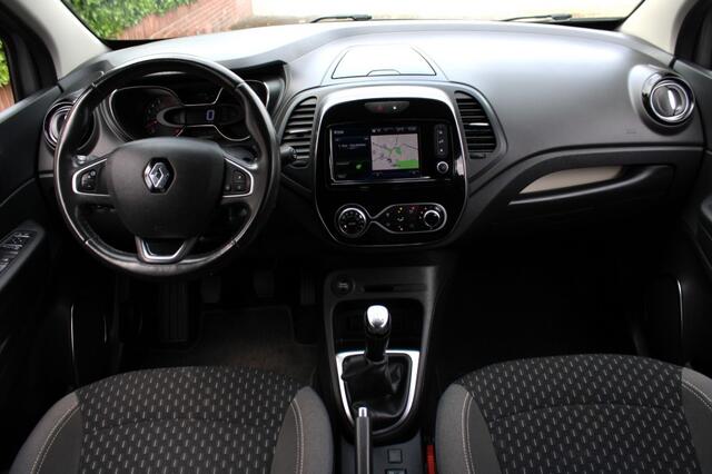 Renault CAPTUR TCe 90 pk Intens met o.a. trekhaak/blind spot warning/parkeerass.