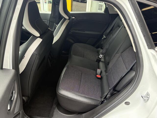 Renault CAPTUR 1.0 TCe 90 Intens | NAP | Trekhaak | Achteruitrijcamera | LED | DAB | Climate Control | 100% dlr onderhouden | Navigatie